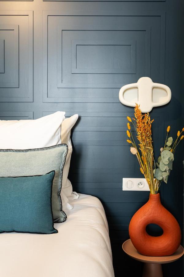 The Blue Nature Suite Downtown Montmartre パリ エクステリア 写真